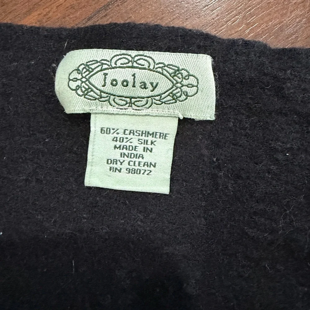 Joolay 60% cashmere, 40% silk black scarf